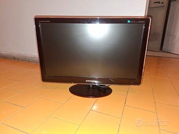 Televisore 24 pollici full hd