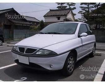 Parabrezza verde Lancia Y dal 1996 al 2003