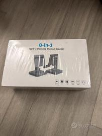 Docking station 8-in-1