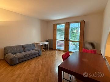 ZONA BUON PASTORE: APPARTAMENTO ARREDATO