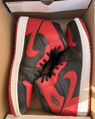 Jordan 1 MID