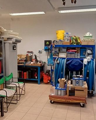 Magazzino/Laboratorio a Torre del Lago