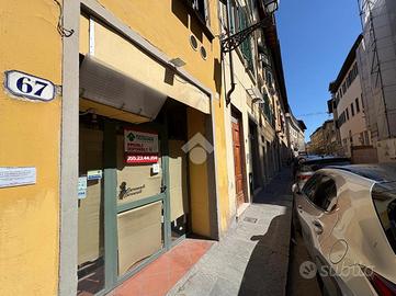 NEGOZIO A FIRENZE