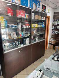 Arredo negozio telefonia