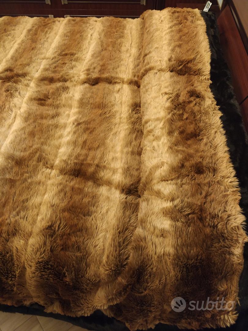 coperta di pelliccia ecologica - Arredamento e Casalinghi In vendita a  Messina
