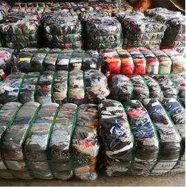 Lotto abiti usati 100 pezzi