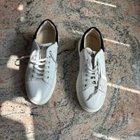 scarpe da ginnastica