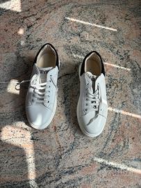 scarpe da ginnastica