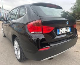 Bmw X1 2.0 xDRIVE 18d DIESEL 2011 - CAMBIO AUTOMAT