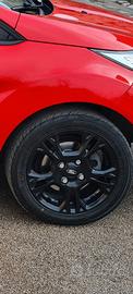 cerchi originali ford  15  come nuovi  trattabile