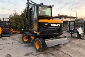 E283 - Escavatore Volvo EW60E