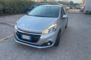 Peugeot 208 82 5 porte Allure SI NEOPATENTATI