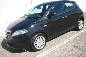Lancia Ypsilon 1.2 69 CV 5 porte Silver GPL