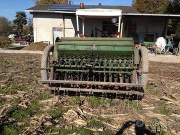 Seminatrice frumento orzo erba medica  trifoglio