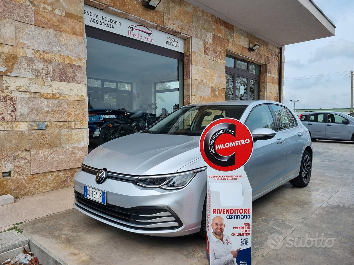 VOLKSWAGEN Golf 8ª serie