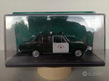 Modello auto polizia seat 124-d del 1973 no burago
