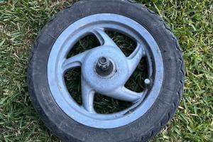 ruota piaggio zip