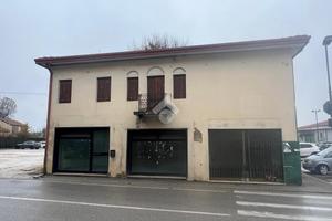 NEGOZIO A SANT'ANGELO DI PIOVE DI SACCO