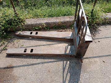 caricatore per sollevatore