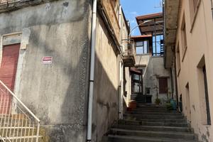 Casa singola su due piani