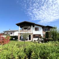 VILLA A SCHIERA A MARIANA MANTOVANA