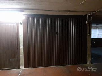 Garage in centro città 15 mq con basculante