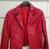 Giacca rossa in pelle da donna