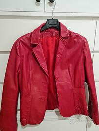 Giacca rossa in pelle da donna