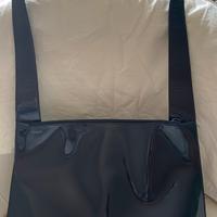 Borsa furla in vernice blu