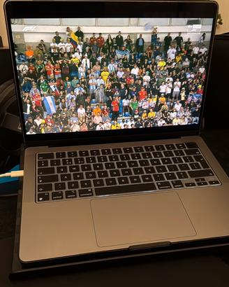 Macbook Pro M1 14 pollici