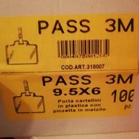 porta cartellino con palstica e pinza in metallo