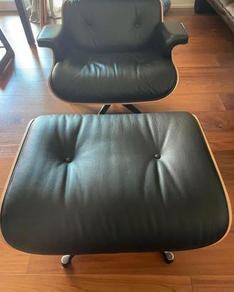 Eames Lounge Chair & Ottoman, noce pigmentato nero