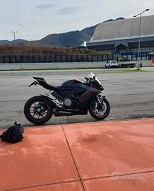 PANIGALE V2 2024 BACK IN BLACK