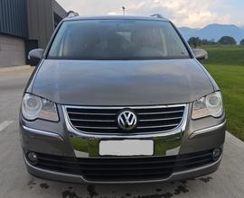 VOLKSWAGEN Touran - 2007