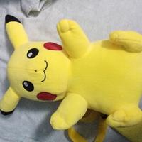 peluche Pikachu 