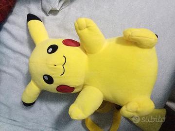 peluche Pikachu 