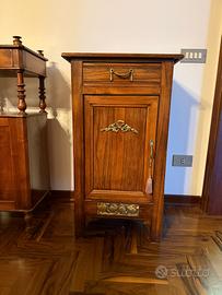 Comodini antiquariato