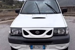 Nissan Terrano 2  3p 2.7 tdi