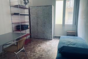 Camera singola libera da aprile, in Via Mascarella