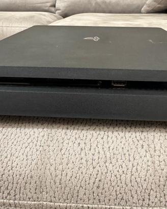 PlayStation 4/PS4 500GB+joystick+giochi