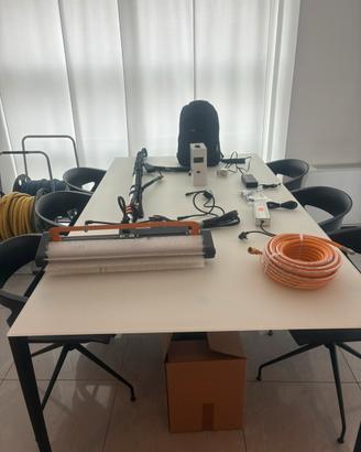 Spazzola elettrica lava pannelli fotovoltaici