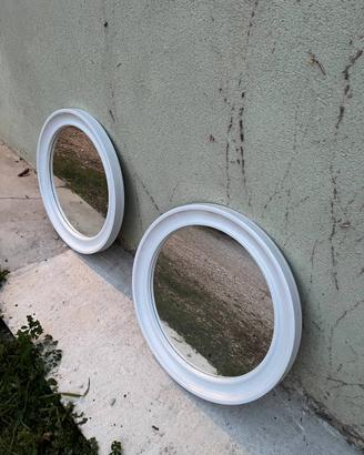 Coppia specchi ovali vintage cornice bianca