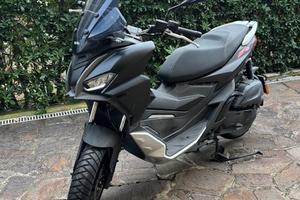 SCOOTER APRILIA SR GT 125