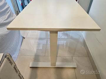 Scrivania Ikea usata