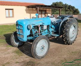 TRATTORE AGRICOLO FORD DEXTA 35 CV