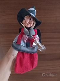Befana della Kinder nome Nina Saggina
