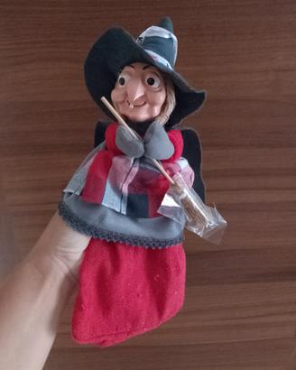 Befana della Kinder nome Nina Saggina
