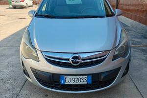 Opel Corsa 1.2 5 porte Cosmo