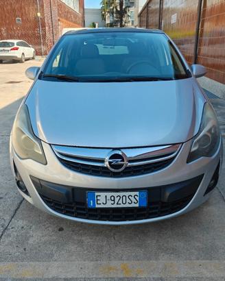 Opel Corsa 1.2 5 porte Cosmo
