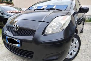 Toyota Yaris 1.0 5 porte anno 2010